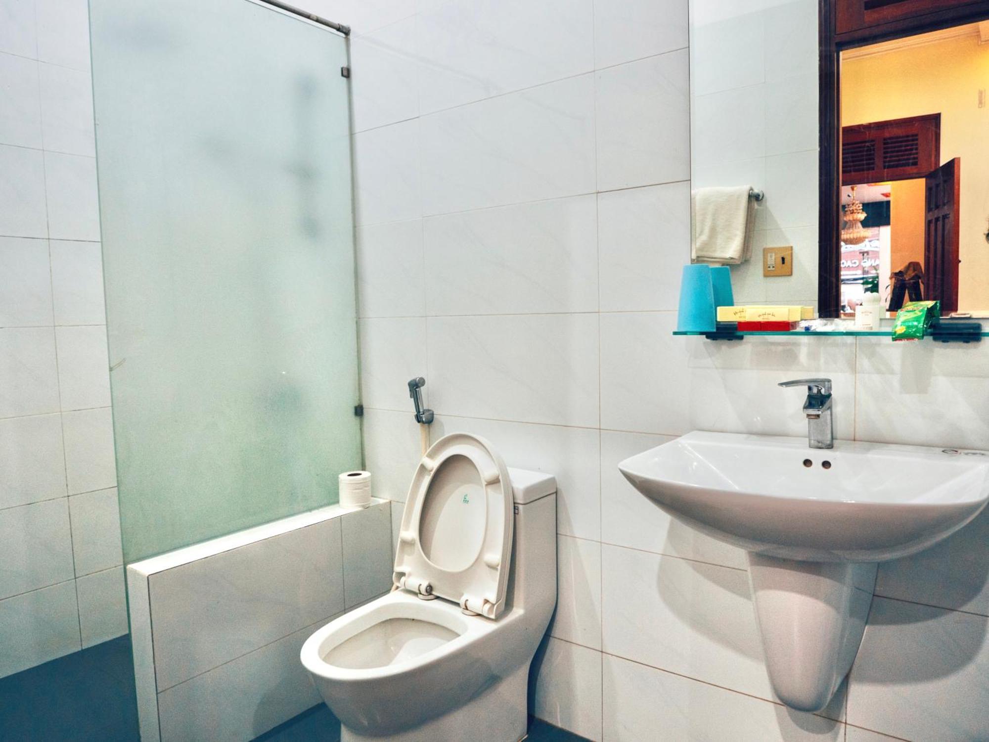 Huynh Gia Bao Hotel Bao Loc Exteriör bild